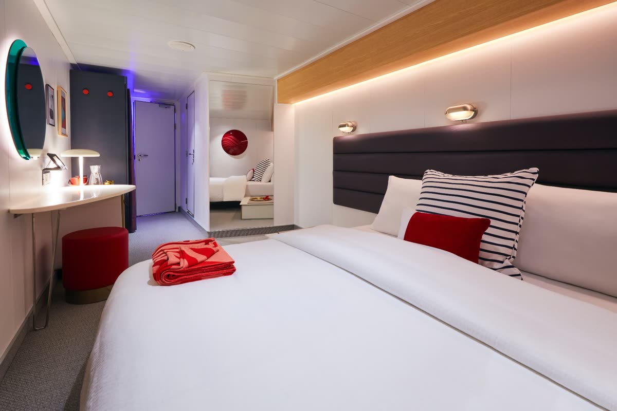 Insider interior cabin with bed configuration and desk